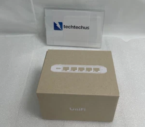 Ubiquiti Flex Mini 2.5G 5-Port Switch (USW-Flex-2.5G-5) - Picture 1 of 5
