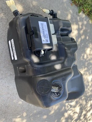 2019 2020 2021 DODGE RAM 2500/3500 DEF TANK OEM WITH PUMP - 35K - Image 1 of 4