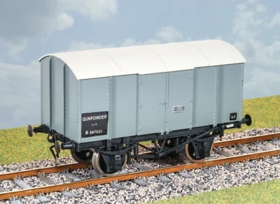 Parkside PS112 O Gauge LMS (LNER,BR) Gunpowder Van Kit - Image 1 of 2