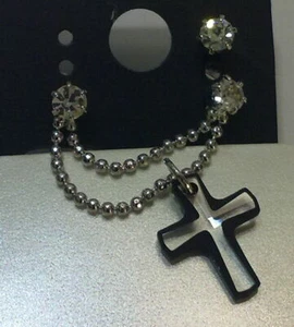 ORECCHINI 2 FORI CROCE DONNA RAGAZZA PUNK IDEA REGALO COMPLEANNO 0001 - Foto 1 di 1