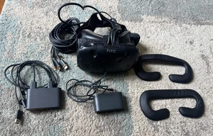 HTC Vive Virtual Reality Headset (headset only) - Photo 1/13