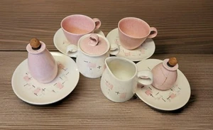 Vintage Vernon Ware Metlox rose chatouillé 11 pièces pièces pièces supplémentaires ou de rechange. - Photo 1/23