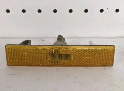 Luz marcadora delantera derecha Toyota Supra MK3 86,5-92 OEM Foto 1 de 4