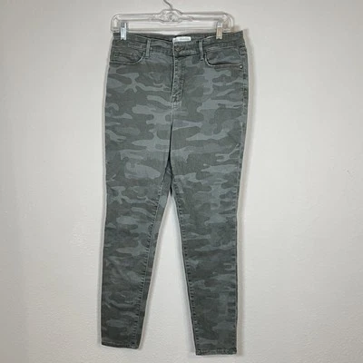 Pantalones de mezclilla ajustados de tiro alto verde camuflaje talla 10/30 Social Standard by Sanctuary para mujer Foto 1 de 4