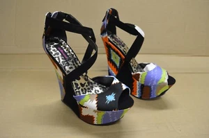 Dollhouse Women's Mayans Multi Color Platform Wedges - Picture 1 of 4