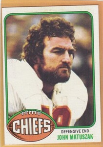 1976 TOPPS FOOTBALL JOHN MATUSZAK #403 CHIEFS EXMT *99132