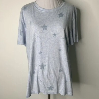 Camiseta básica esplêndida feminina azul claro estampa de estrela manga curta tamanho grande - Imagem 1 de 4