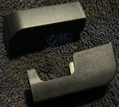 x2 件 2007 - 2023 奥迪 TT - 前座铁路盖/盖 4F0881672A — 第 1/2 张图片