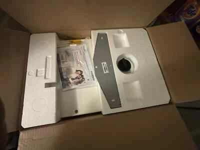 Solaredge HD Wave - 6000kw Energy Hub Inverter SE6000H-USSNBBL14. New in box.