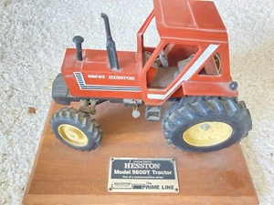 Hesston 980DT 1/16 Kommerativtraktor Maßstab - Bild 1 von 3