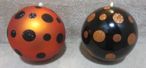 HALLOWEEN arancione nero a pois grandi infrangibili ornamenti interni/esterni - Foto 1 di 4