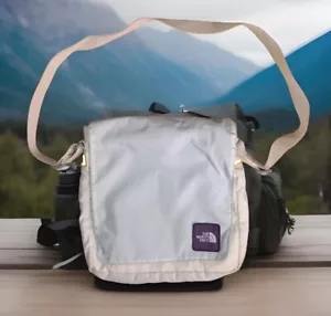 The North Face Trans Antarctica 90 Expedition Messenger Crossbody Off White Bag - Picture 1 of 11