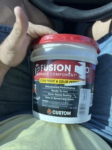 Fusion Pro Grout Arctic White #640 Single Component Grout 1 Gallon Premixed NEW - Picture 1 of 2