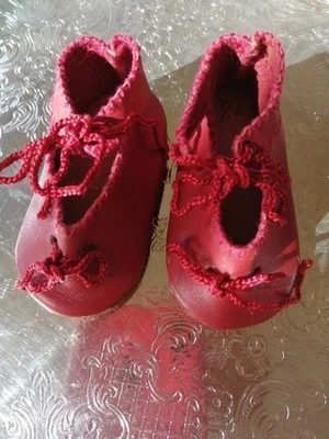 Chaussures Poupées Anciennes Cuir Rouge Faites Main  - Photo 1/4