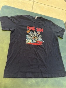 Pearl Jam Authentic Halloween 2018 T-Shirt Large XL Rare - Picture 1 of 12