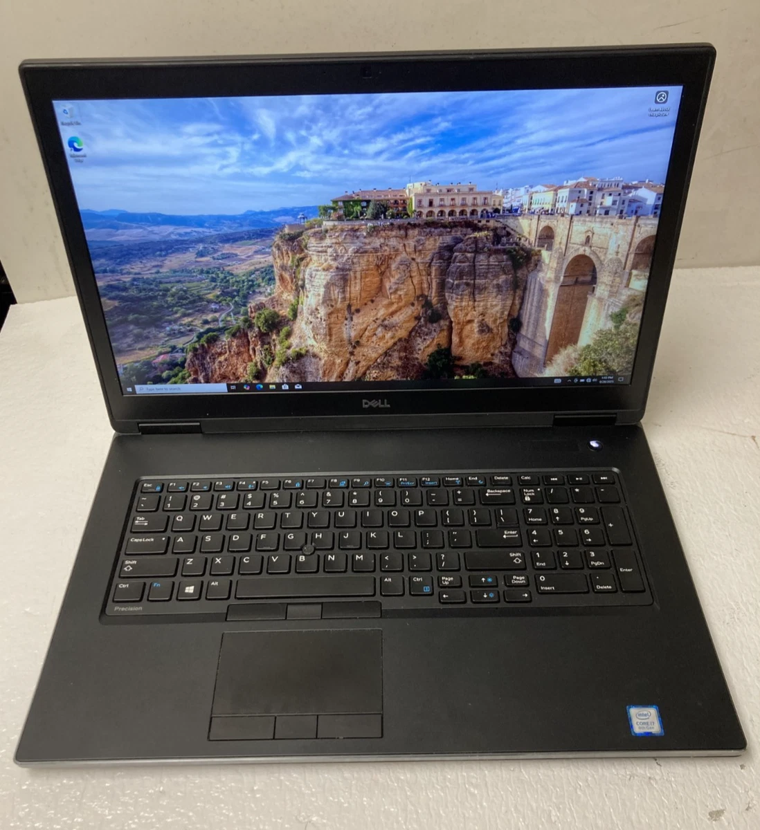 未使用級 Dell Precision 7730 ノートPC Dell Precision 7730 Core i7 /8 GB/500 GB 【公式通販】