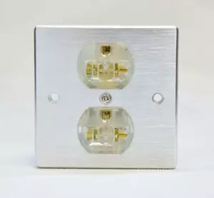 1 receptáculo de toma de pared chapada en oro distribuidor de energía de CA de EE. UU. - Imagen 1 de 2
