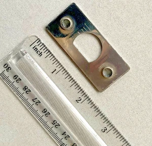 SATIN NICKEL KWIKSET DOOR LOCK FACEPLATE / STRIKE PLATE - SQUARE CORNERS - Picture 1 of 2