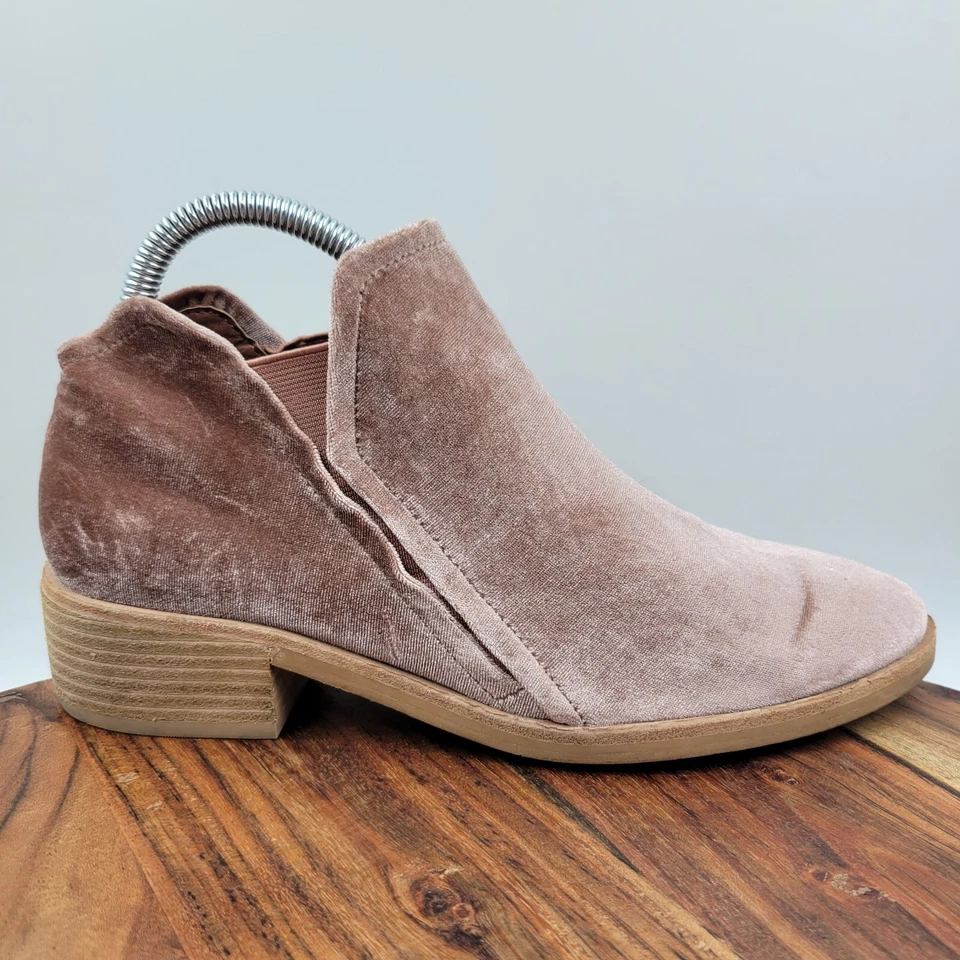 Dolce Vita Tay Ankle Boots Women's 8 Pink Rose Velvet Block Heel Pull On Booties - Image 1 of 4