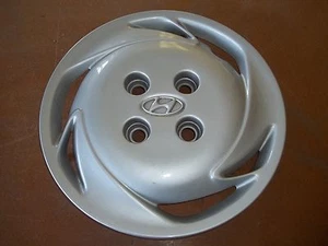 1993 93 94 95 Hyundai Scoupe Hubcap Rim Wheel Cover Hub Cap 14" OEM USED 55524 - Picture 1 of 12