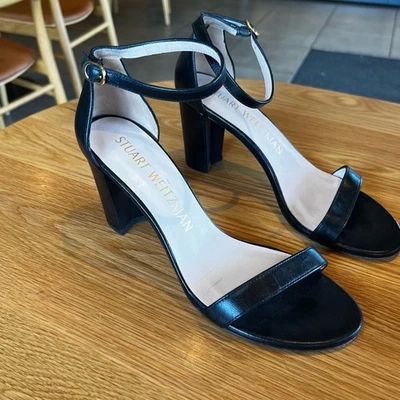 Sandalias STUART WEITZMAN Mujer 9 Negras Tacón Bloque Correa al Tobillo Elegantes Chic Foto 1 de 4