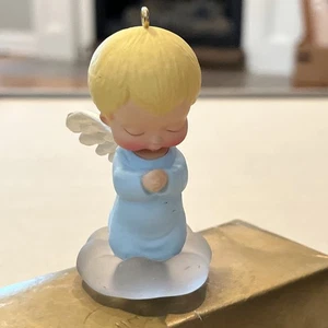 HALLMARK 1989 MARY'S ANGELS BLUEBELL #2 EN SERIE ADORNO EN CAJA ORIGINAL - Imagen 1 de 9