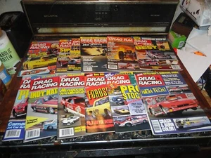 LOTTO 11 RIVISTE HOT ROD DRAG RACING ILLUSTRATE AUTO WORLD NASCAR AUTO CAR ANNI 80 - Foto 1 di 1