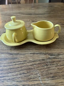 Crema de girasol Homer Laughlin Retired Fiesta azúcar y bandeja - Imagen 1 de 7