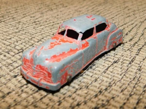 3.25" 1950 Tootsietoy Plymouth Sedan Red Toy Car - Picture 1 of 3