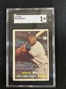 1957 Topps #10 Willie Mays SGC 1 New York Giants HOF - Picture 1 of 2
