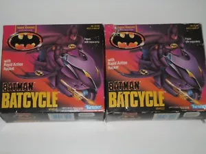 2 - 1990 KENNER BATMAN IL CAVALIERE OSCURO COLLEZIONE: FIGURINE BATMAN BATCYCLES - Foto 1 di 6