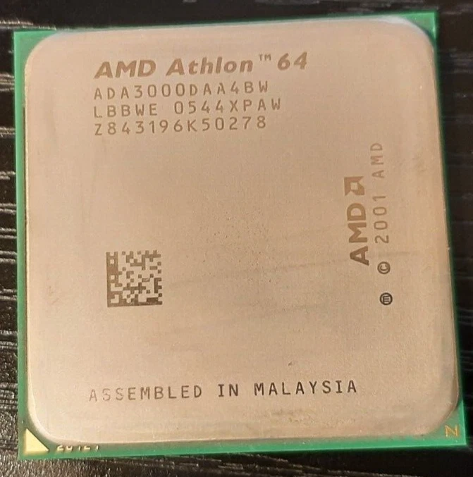 CPU AMD ATHLON 64 3000+ ADA3000DAA4BW 1.8GHz Socket 939 - Image 1 of 1