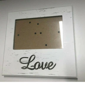 White Wood Rustic Love Picture Frame 4x6 - Picture 1 of 3