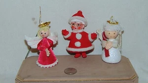 DE COLECCIÓN ADORNO DE NAVIDAD SEÑORA CLAUS Y 2 ÁNGELES - Imagen 1 de 5