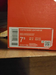Nike Cortez Basic Leder NBA gelbe Turnschuhe Größe 7. 5 Herren - Bild 1 von 6