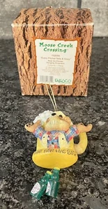 Enesco Moose Creek Crossing “Every Pitcher Tells a Story” 1996 Ornament #192694 - Picture 1 of 4