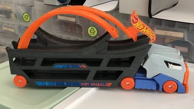 Hot Wheels 2017 Stunt And Go Mobile Playset Transporter Truck Only Missing Parts - Image 1 of 4