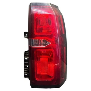 Chevy Suburban 1500 LT 2015 conjunto de luces traseras de pasajero 15 16 17 OEM 23476138 - Imagen 1 de 9
