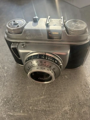 **Vintage BEIRETTE JUNIOR II Camera E.Ludwig Meritar 2.9/45 Lens - Image 1 of 4