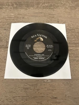 Henry Mancini Mr Lucky / Floating Pad 1960 RCA Victor 7705 TV SDTK 45rpm EX - Image 1 of 4