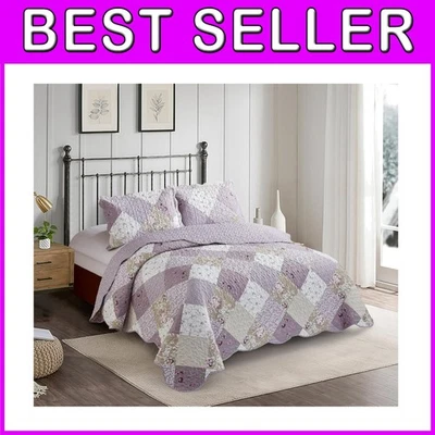 Charming Lilac Patchwork Quilt Set - 3 Pieces for Queen Bed, Machine Washable - Image 1 of 4