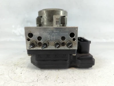 2012-2015 Nissan Rogue Abs Pump Control Module Q0N25 - Image 1 of 4