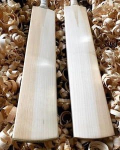 HANDCRAFTED ENGLISH WILLOW CRICKET BAT EACH - Picture 1 of 3