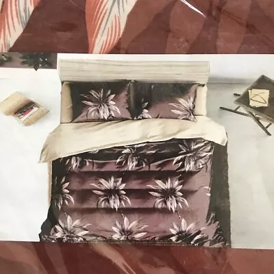 3 Pieces Designer Cotton Bed sheet with pillowcases 1 Flat Sheet + 2 Pillowcases - Image 1 of 3