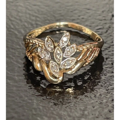 RETRO YELLOW GOLD AND DIAMOND RING SIZE 7.75 SKY - Image 1 of 4