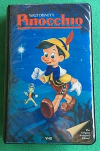 RARE Pinocchio 1985 Disney Padded Black DIAMOND clamshell VHS - Picture 1 of 3
