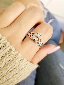 Celtic Silver Claddagh Ring / Minimalist Ring / Irish Love Friendship Band Ring - Picture 1 of 6