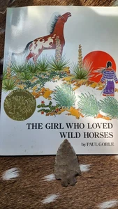 Signed Paul Goble The Girl Who Loved Wild Horses 2nd Aladdin Ed. 1993 - Picture 1 of 4