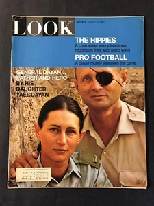 Look Magazine August 22 1967 General Dayan Hippies Pro Football - Picture 1 of 2