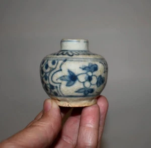 Antique Annamese Cobalt Blue Stoneware Fish Scale Jarlet from Vietnam / SE Asia - Picture 1 of 20